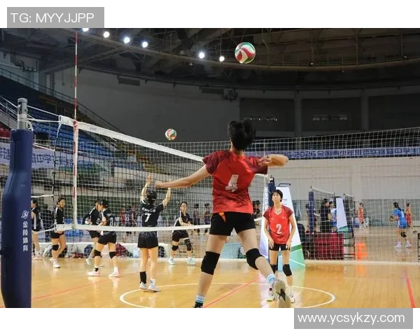 深圳排球队的默契配合揭秘：排球巨献背后的团队精神与战术分析