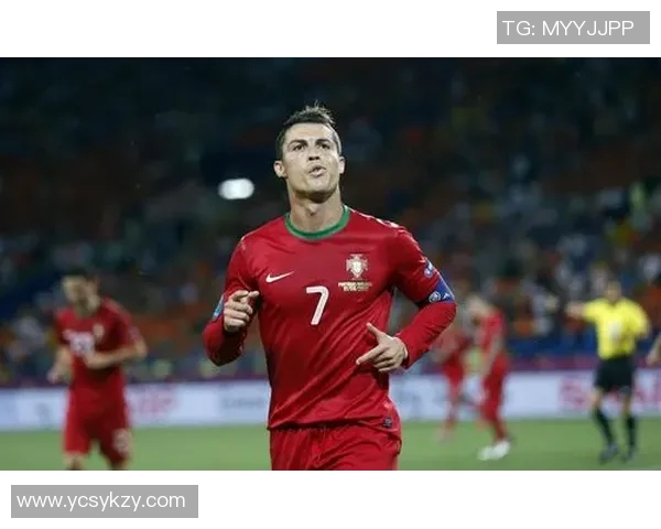 足球明星高清壁纸图集尽享视觉盛宴带你领略绿茵场上的璀璨风采 足球明星高清壁纸图集尽享视觉盛宴带你领略绿茵场上的璀璨风采